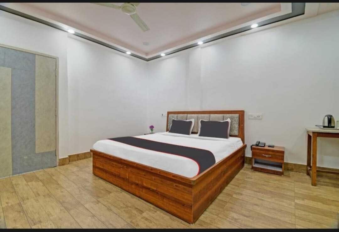 Jorhāt Collection O Megha Resort מראה חיצוני תמונה