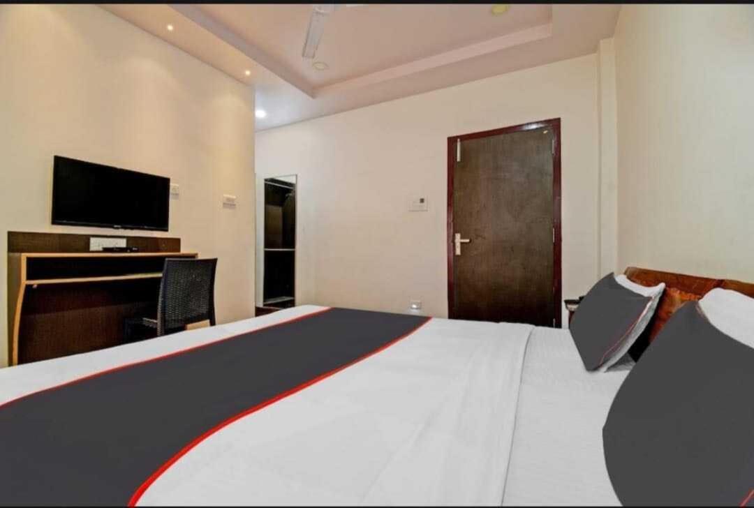 Jorhāt Collection O Megha Resort מראה חיצוני תמונה