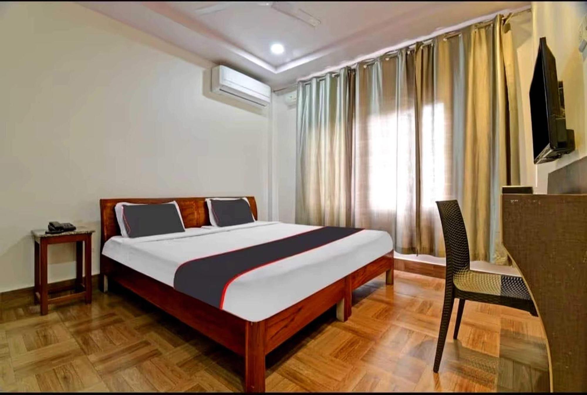 Jorhāt Collection O Megha Resort מראה חיצוני תמונה
